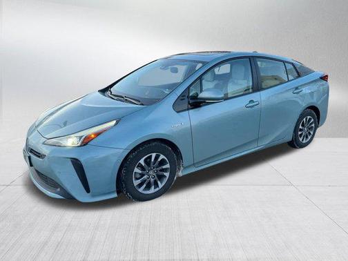 2019 Toyota Prius XLE