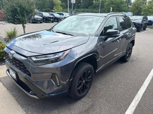 2022 Toyota RAV4 Hybrid SE