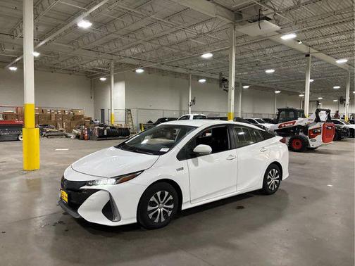 2022 Toyota Prius Prime LE