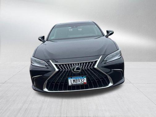 Obsidian 2023 Lexus ES 300h Ultra Luxury