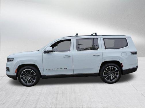 Bright White Clearcoat 2022 Jeep Grand Wagoneer Series III 4x4