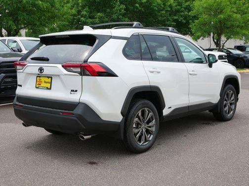 2025 Toyota RAV4 Hybrid XLE Premium
