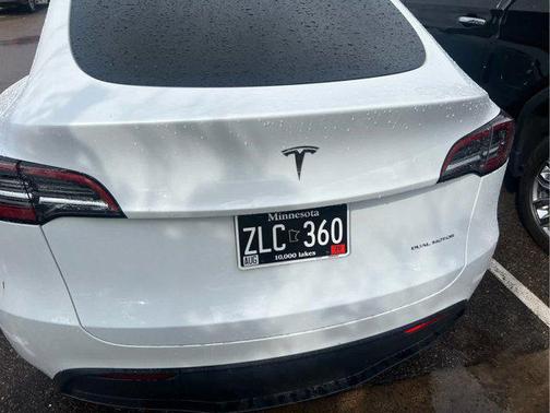 2023 Tesla Model Y Long Range Dual Motor All-Wheel Drive