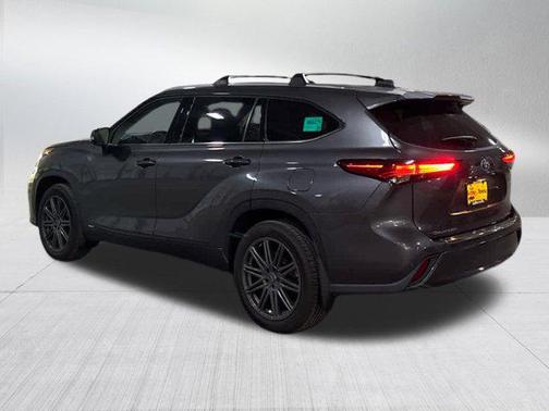 2022 Toyota Highlander Hybrid Limited