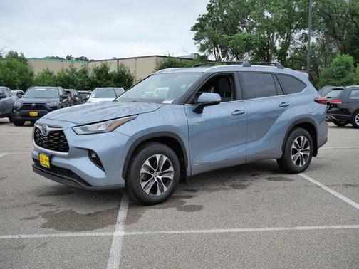 2020 Toyota Highlander Hybrid XLE