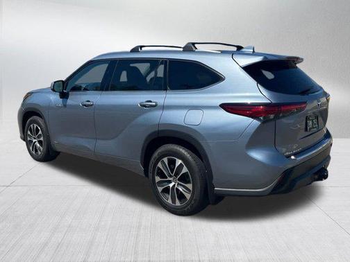 2020 Toyota Highlander Hybrid XLE