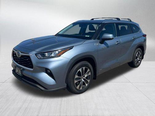 2020 Toyota Highlander Hybrid XLE