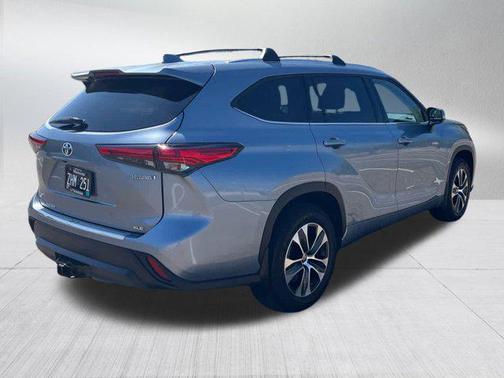 2020 Toyota Highlander Hybrid XLE