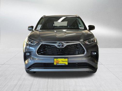 2024 Toyota Highlander Platinum