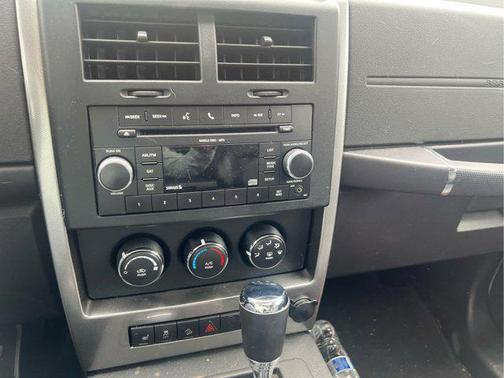 2011 Jeep Liberty Sport