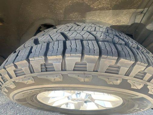 Magnetic Gray Metallic 2018 Toyota 4Runner SR5