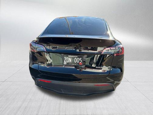 2024 Tesla Model Y Performance Dual Motor All-Wheel Drive