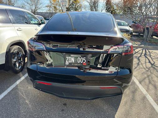 2024 Tesla Model Y Performance Dual Motor All-Wheel Drive