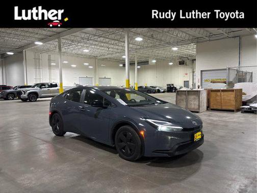 2025 Toyota Prius LE