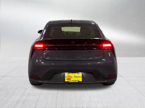 2025 Toyota Prius LE