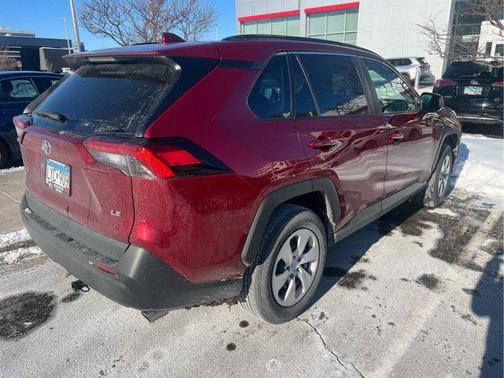 2020 Toyota RAV4 LE