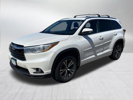 Blizzard Pearl 2016 Toyota Highlander XLE