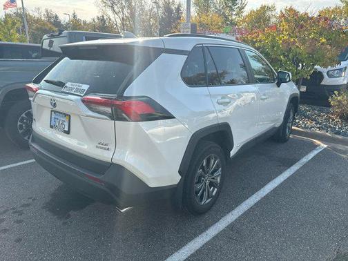 2022 Toyota RAV4 Hybrid XLE Premium