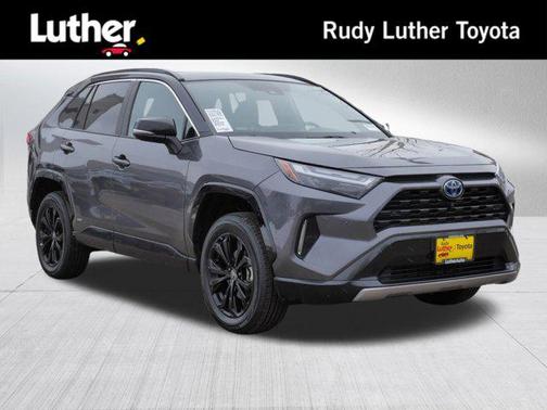 2022 Toyota RAV4 Hybrid SE