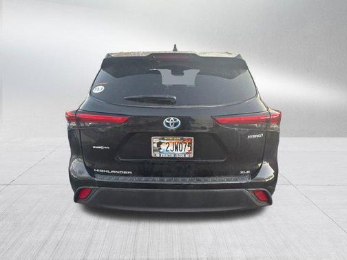 2023 Toyota Highlander Hybrid XLE