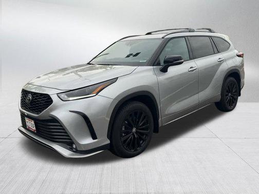 2025 Toyota Highlander XSE