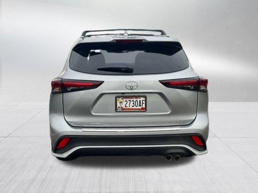 2025 Toyota Highlander XSE