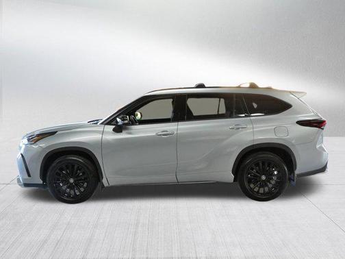 2025 Toyota Highlander XSE