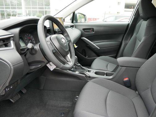 2025 Toyota Corolla Cross LE