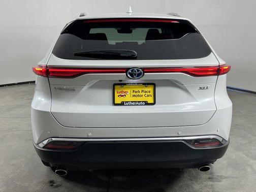 Wind Chill Pearl 2024 Toyota Venza XLE