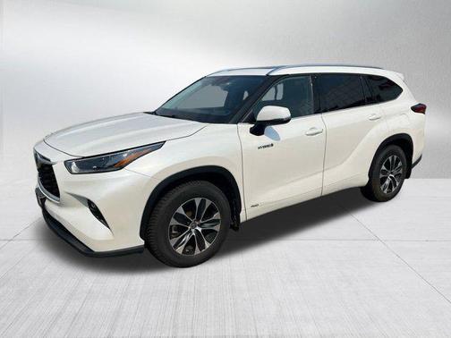 2021 Toyota Highlander Hybrid XLE