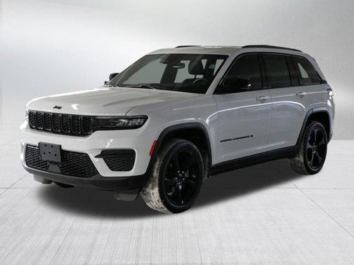 2022 Jeep Grand Cherokee Altitude