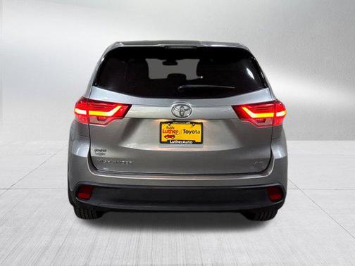 2018 Toyota Highlander LE