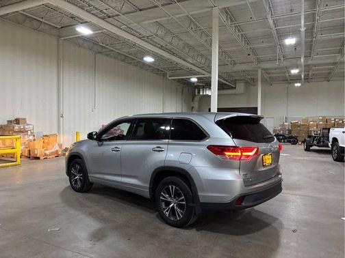 2018 Toyota Highlander LE