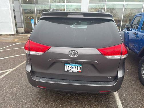 2013 Toyota Sienna LE