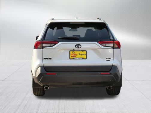 Wind Chill Pearl 2025 Toyota RAV4 XLE Premium