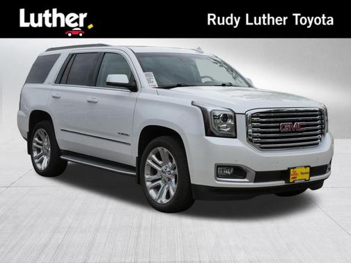 White Frost Tricoat 2017 GMC Yukon SLT
