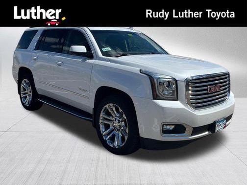 White Frost Tricoat 2017 GMC Yukon SLT