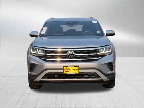 PYRITE SILVER 2020 Volkswagen Atlas Cross Sport 2.0T SEL