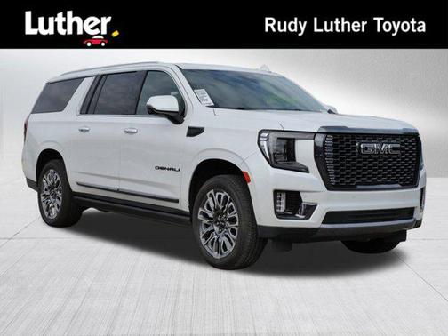 2023 GMC Yukon XL Denali Ultimate