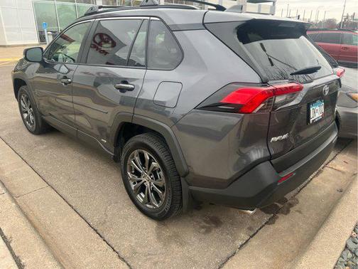 2024 Toyota RAV4 Hybrid XLE Premium