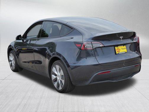 2024 Tesla Model Y Long Range Dual Motor All-Wheel Drive