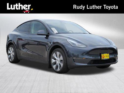 2024 Tesla Model Y Long Range Dual Motor All-Wheel Drive