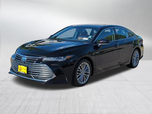 Opulent Amber 2019 Toyota Avalon Hybrid Limited