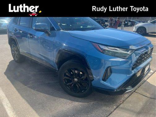 2022 Toyota RAV4 Hybrid SE