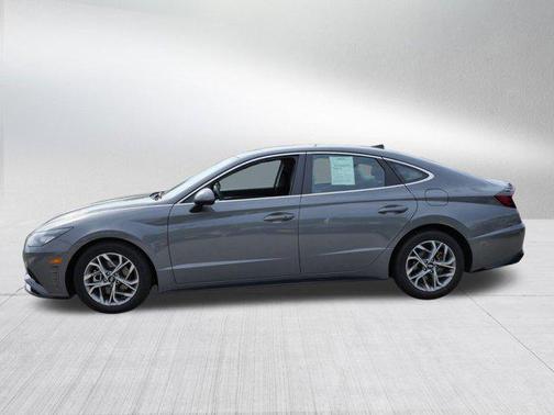2022 Hyundai SONATA SEL
