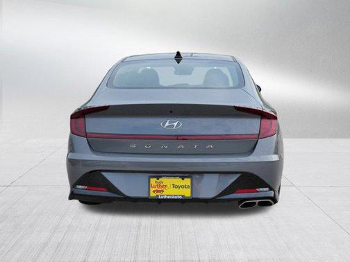 2022 Hyundai SONATA SEL