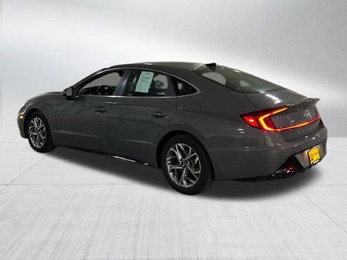 2022 Hyundai SONATA SEL