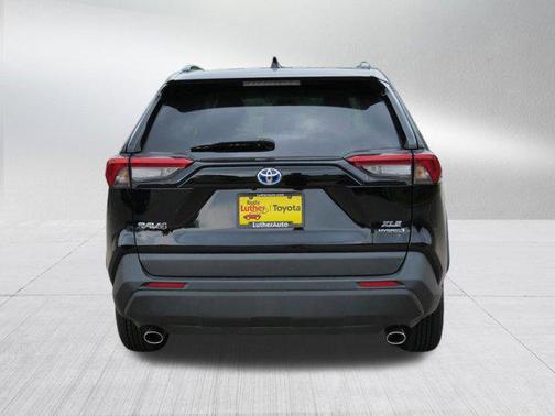 2023 Toyota RAV4 Hybrid XLE