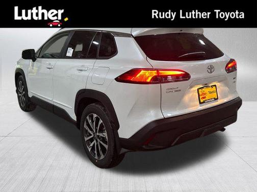 2025 Toyota Corolla Cross XLE