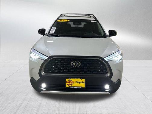 2025 Toyota Corolla Cross XLE